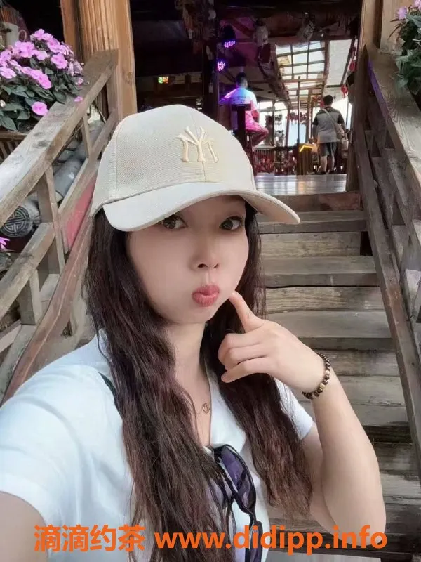 成都楼凤资源信息,青羊区小芳，6P/60分钟服务，态度超赞