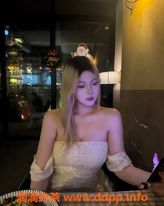 杭州楼凤-上城鱼鱼：丰满巨乳嫩妹，舌吻互舔体验！