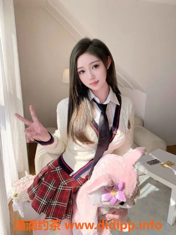 广州楼凤-天河小小：11P御姐大胸舌吻服务体验