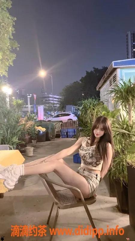 广州楼凤资源信息,天河甜甜，700元嫩妹一字马服务