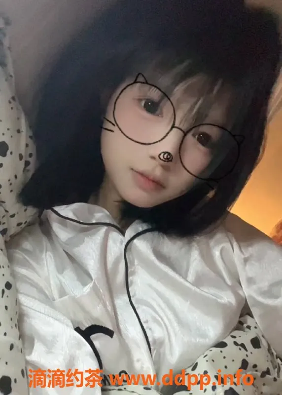 长沙楼凤资源信息,岳麓区小雪，157cm，18岁，700p服务介绍