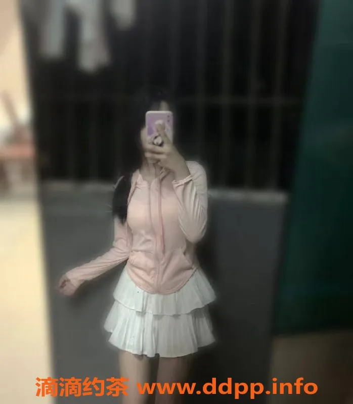 长沙楼凤-岳麓区熙熙，160cm 90斤，18岁女友体验