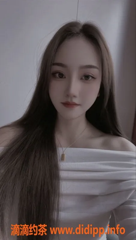 成都楼凤-25岁零依，三瓦窑御姐，颜值爆表！