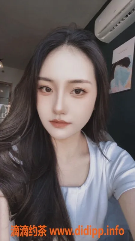 成都楼凤资源信息,25岁零依，三瓦窑御姐，颜值爆表！