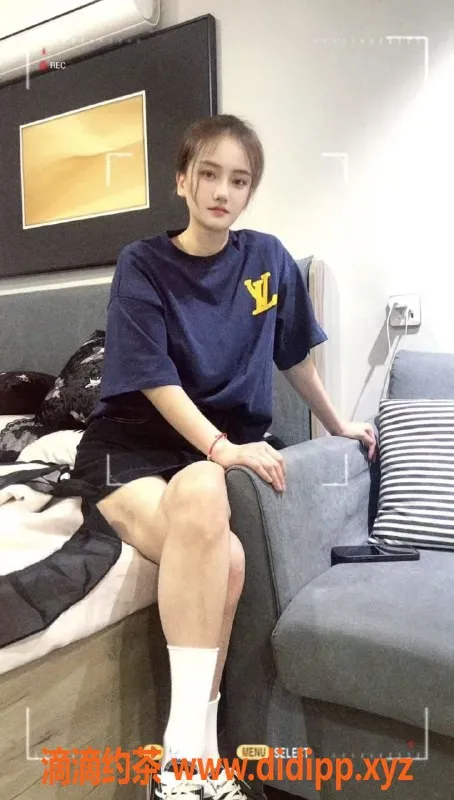 成都楼凤-25岁零依，三瓦窑御姐，颜值爆表！