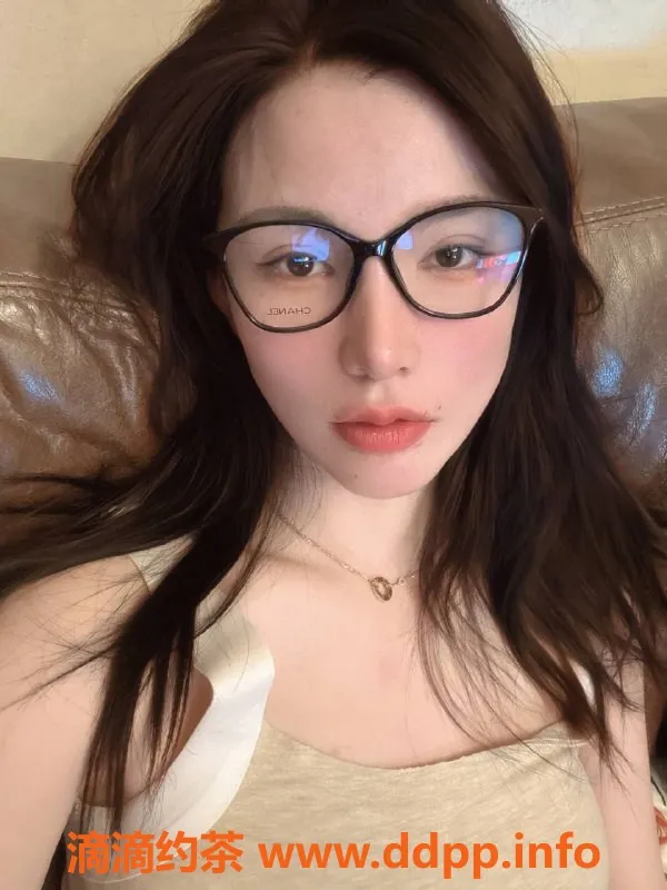 深圳楼凤-福田双双，体验1400p视频认证服务