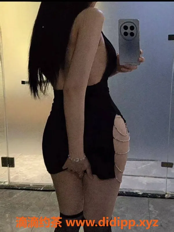 长沙楼凤-雨花区22岁李不甜，170cm D罩杯，700p可夜