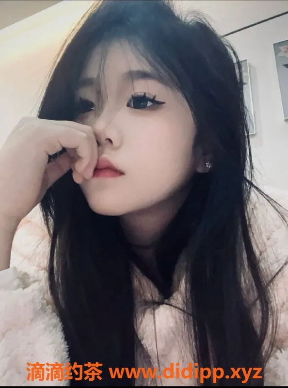 长沙楼凤资源信息,岳麓区佳莉，165cm/B+，18岁，700p起