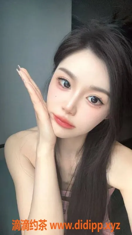 长沙楼凤-梦露，20岁雨花区美女，身高162，94斤，服务多样