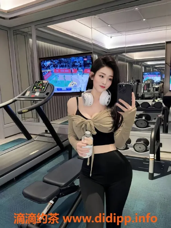 深圳楼凤-南山赵灵儿，900元体验豪华服务