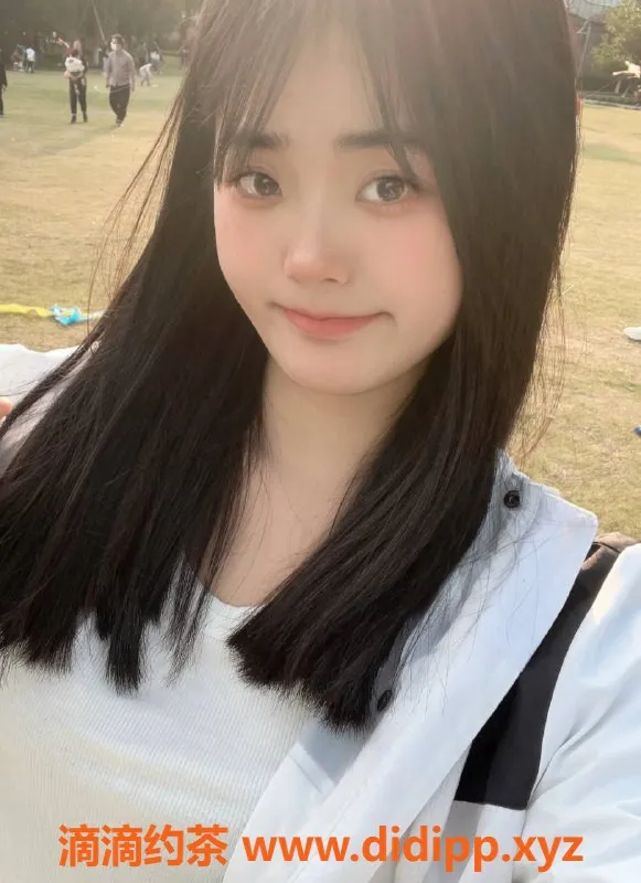 杭州楼凤资源信息,艺名小可，服务优质，预约请加微信！