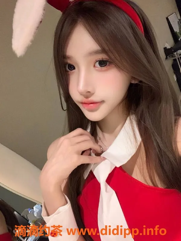 杭州楼凤-上城区21岁菲菲，167cm身高，D胸诱惑