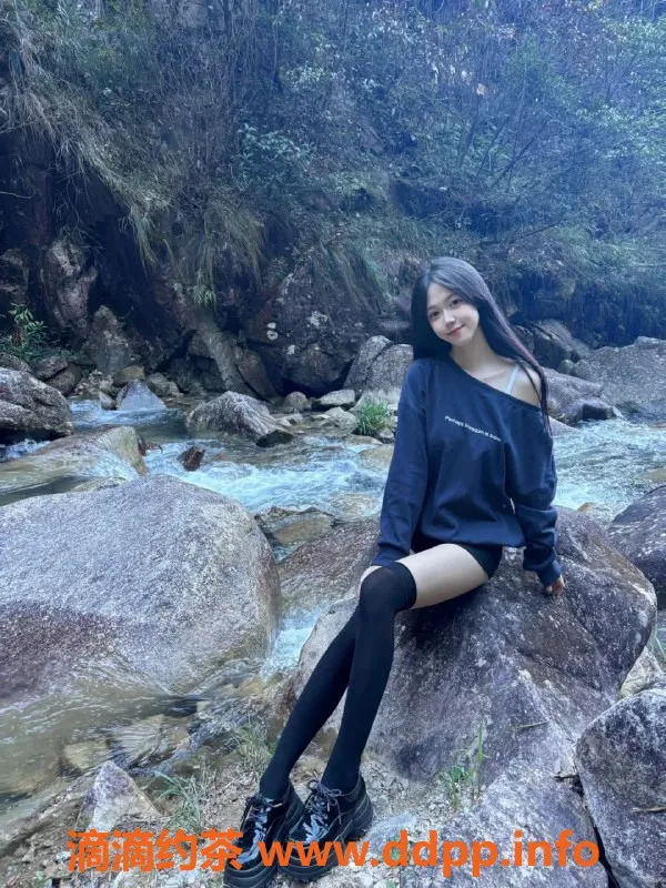 广州楼凤-白云区清纯新人璐婷，服务超赞，身高163