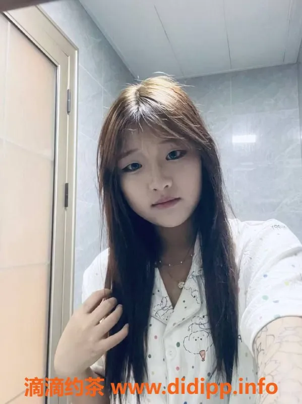 长沙楼凤-岳麓区可心，500p无套服务，靓妹推荐！