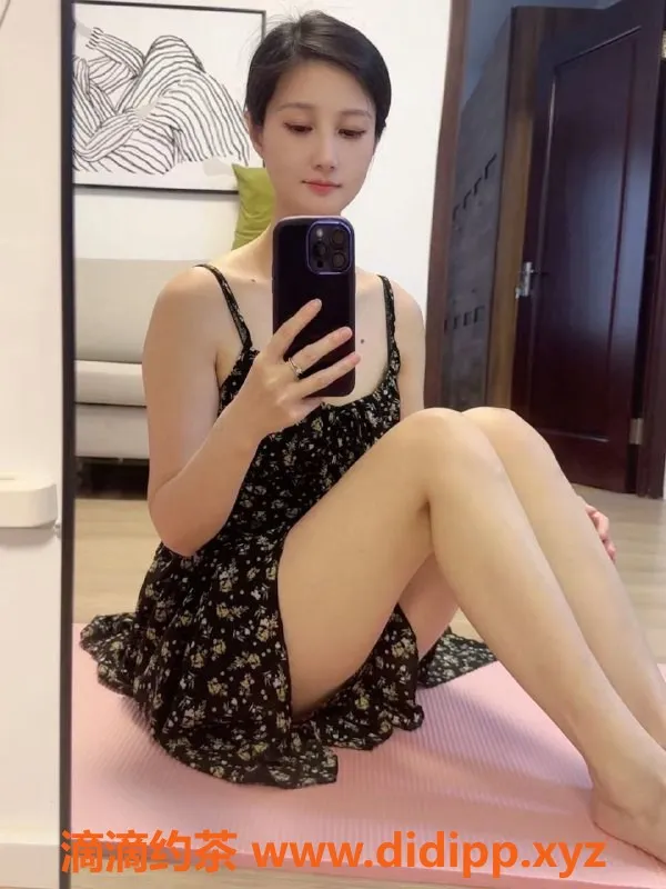 北京楼凤-朝阳娟娟，26岁女友型，高挑身材800元体验