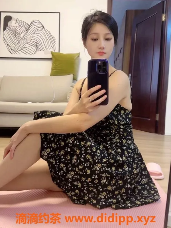 北京楼凤-朝阳娟娟，26岁女友型，高挑身材800元体验