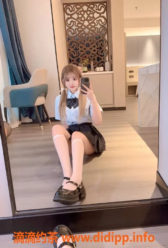 厦门楼凤-厦门思明区小樱，娇小玲珑，身高162，价格600起