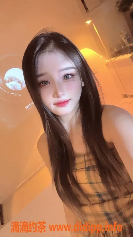 广州楼凤-荔湾嫩妹馨媛，600元体验不一样的服务