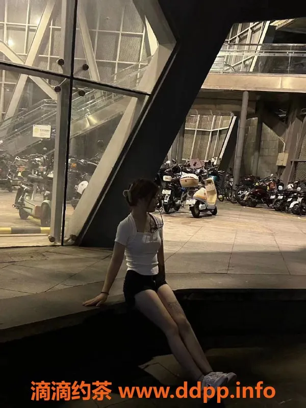 深圳楼凤-坂田妲己，年轻可人，热情服务随叫随到