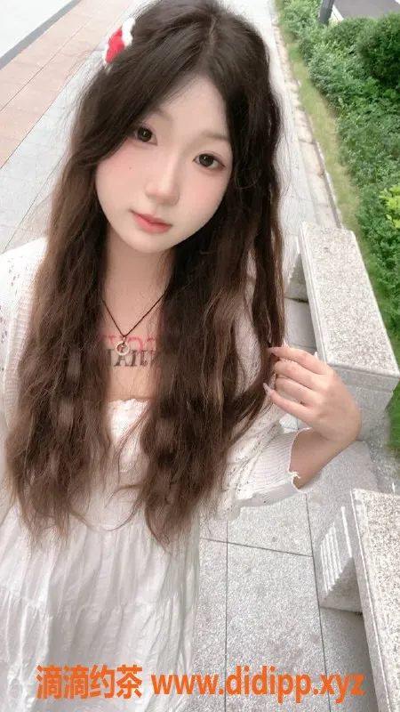 广州楼凤-天河嫩妹小敏，视频验证，800元享服务