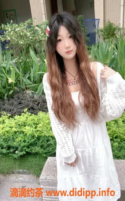 广州楼凤-天河嫩妹小敏，视频验证，800元享服务