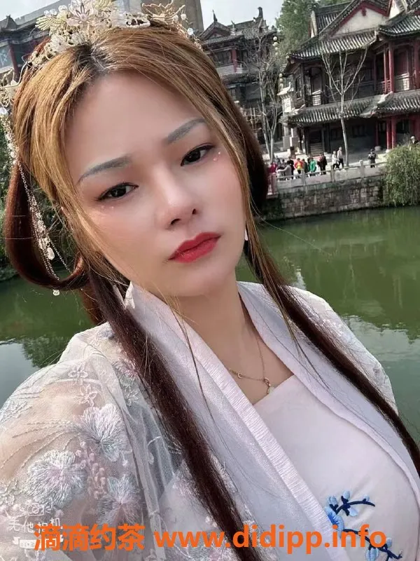 广州楼凤-荔湾区紫玥，课程费450元，880元高端服务