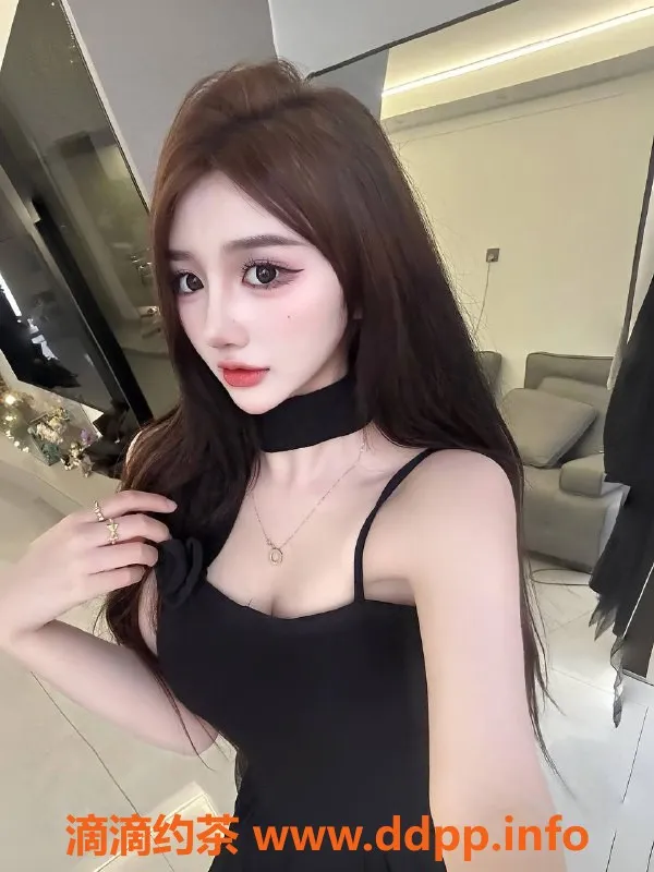 上海楼凤-普陀19岁娜娜 34D御姐服务1200起