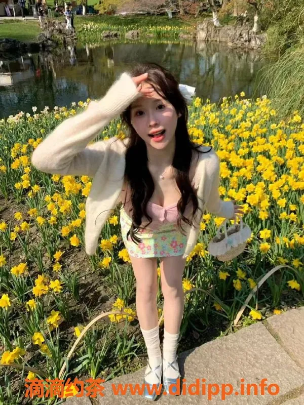 深圳楼凤-宝安甜妹甜甜，163cm，36C，超乖巧！