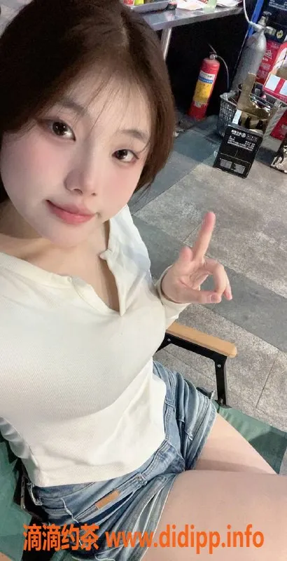 广州楼凤-天河嫩妹小思琪，7P热情服务