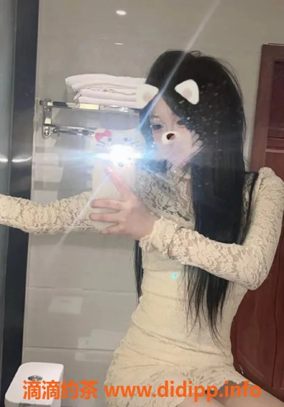 广州楼凤-天河嫩妹琪琪，舌吻服务700p