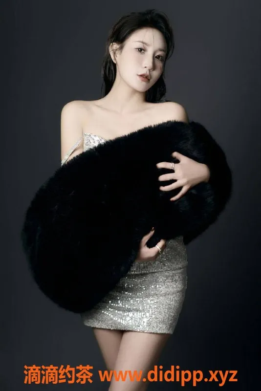 广州楼凤资源信息,天河御姐依依，700元火热上线！