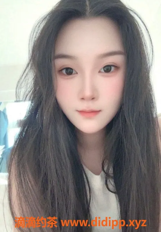 杭州楼凤-上城区依依，工兵特惠P350，欢迎来撩