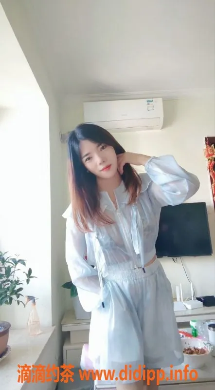 西安楼凤-高新区小小，29岁情趣诱惑，166cm，90斤，5p起