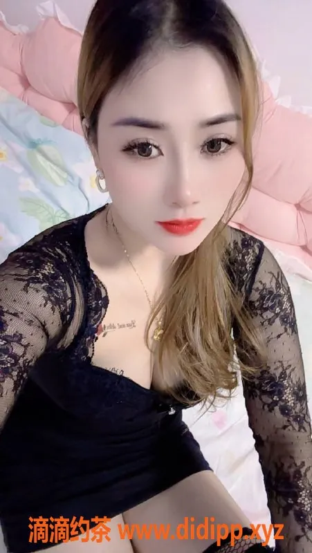 广州楼凤-白云琳琳少妇，4P服务，火热舌吻