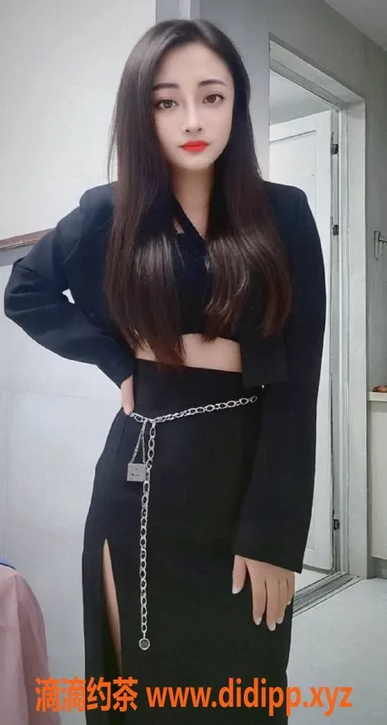 西安楼凤-未央区28岁洛洛，161cm，体重54，服务丰盛！