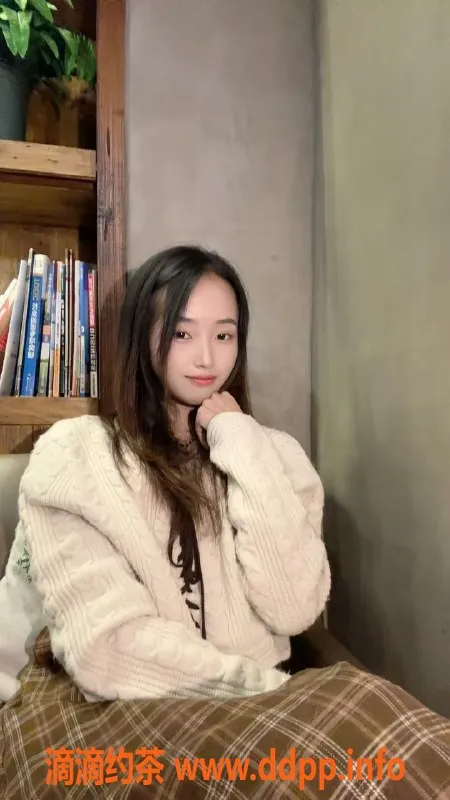 西安楼凤-高新区小迷糊，22岁，身高164，服务多样仅需6p