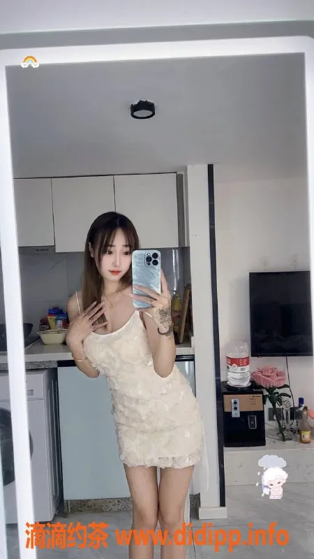 成都楼凤-磨子桥安娜，20岁嫩妹，身高170，车费实惠