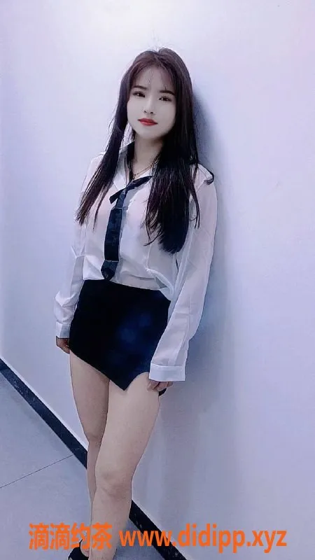 杭州楼凤-萧山鑫宝，165cm，91斤，胸大腰细，陪浴服务