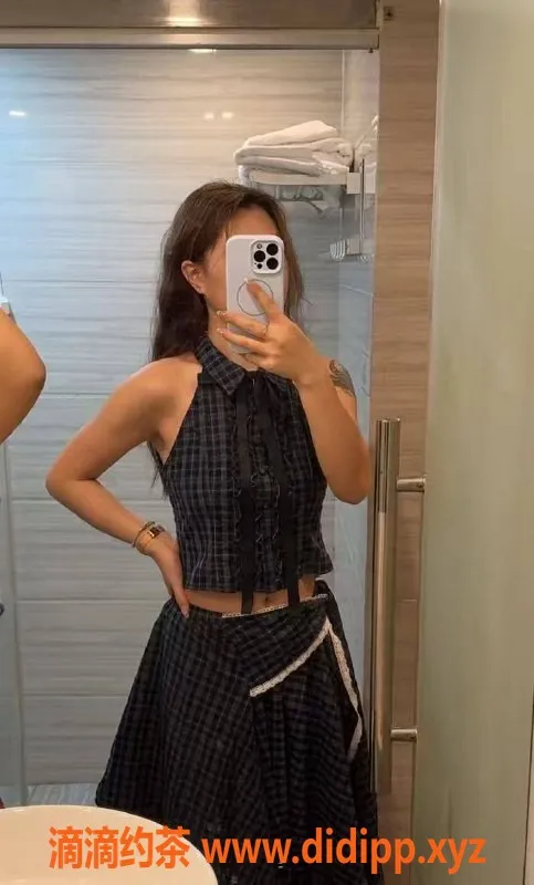 长沙楼凤-雨花区娃娃菜，500p享无套口激爽服务