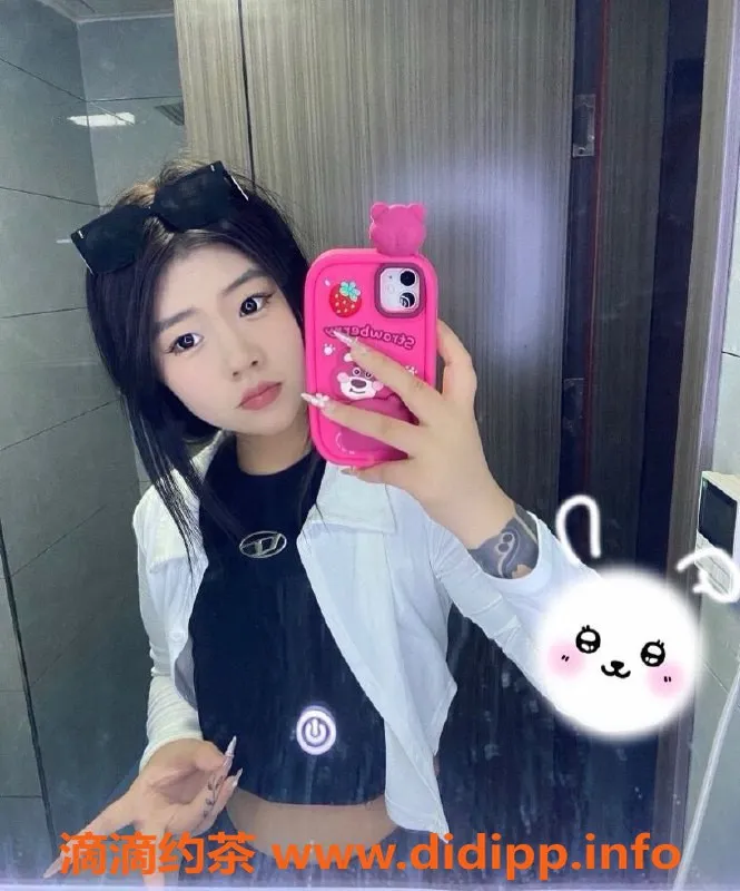 西安楼凤-未央区草莓，165cm G罩杯，18岁青春女孩