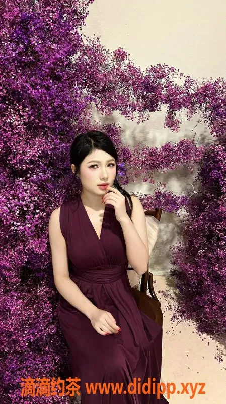 广州楼凤-金沙洲嫩妹叶思思，火辣舌吻，8P等你体验！