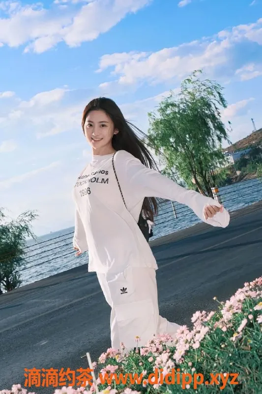 深圳楼凤-南山小景甜，14.2万粉丝的西米露，服务优质