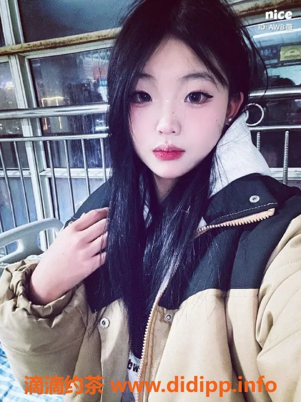 成都楼凤资源信息,成华区18岁甜美妹子，身高165，口技一流！