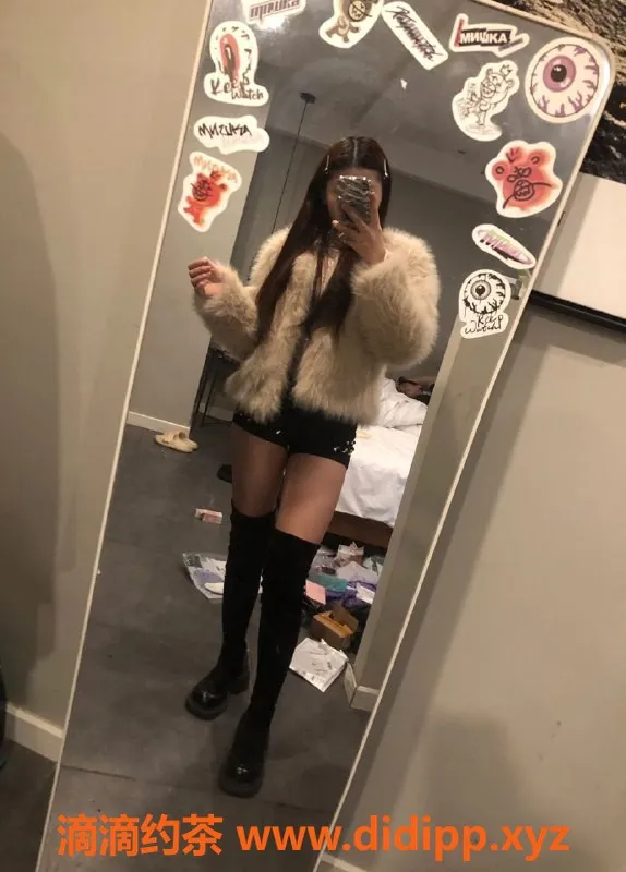 成都楼凤-成华区微胖嫩妹小瑶，清纯可爱18岁，价格合适