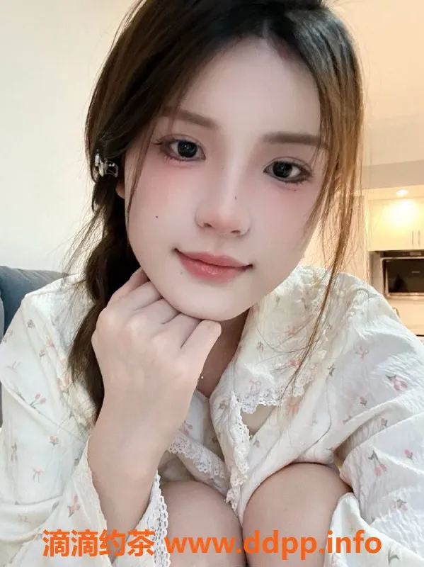 广州楼凤-天河嫩妹甘薇微，夜课7P大胸服务