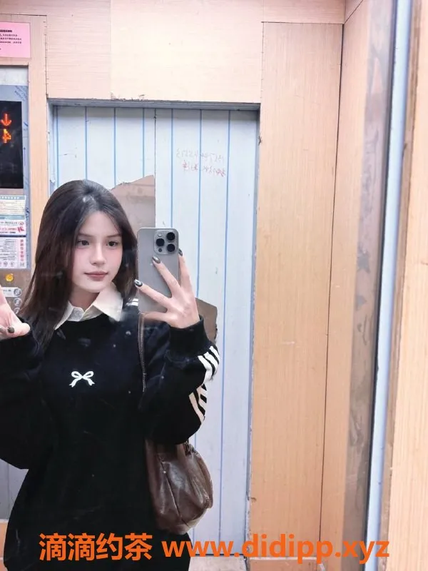 广州楼凤-天河嫩妹甘薇微，夜课7P大胸服务