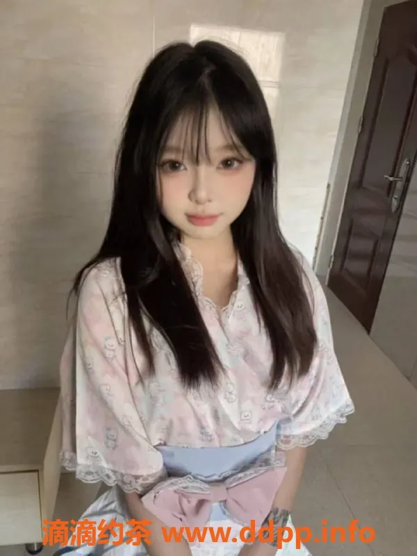 广州楼凤-白云嫩妹小美，5P鸳鸯浴，超大胸