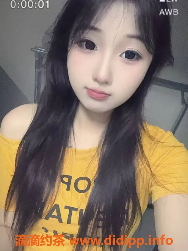 杭州楼凤-拱墅新天地嫩妹月月，巨乳服务超性价比！