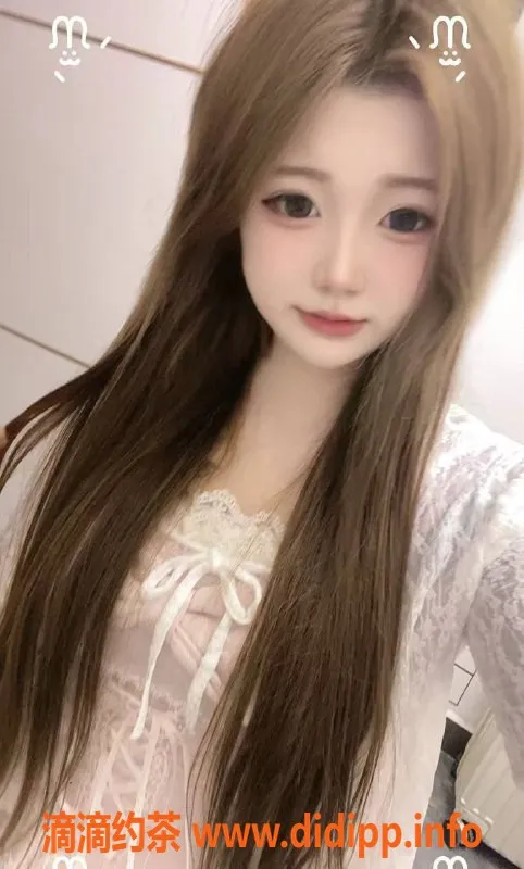 杭州楼凤-拱墅嫩妹小茉莉，700元享受舌吻服务