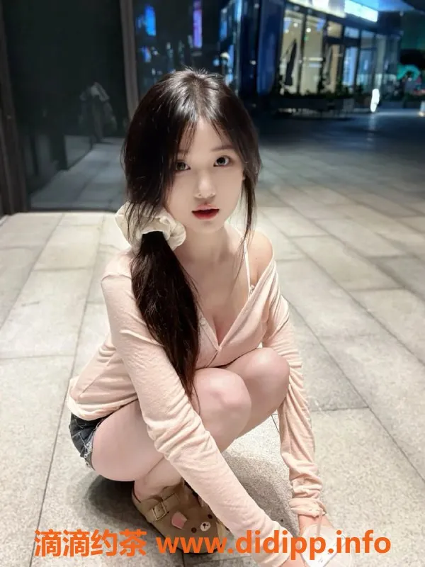 广州楼凤-佛山19岁大学生曦瑶，167cm超值服务